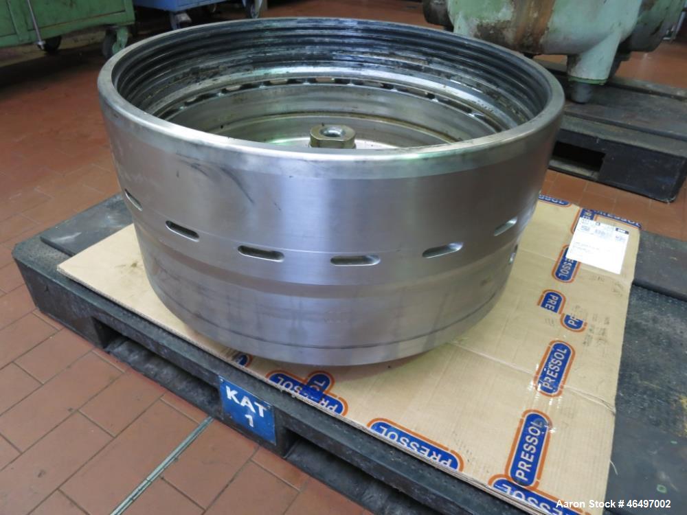 Used Westfalia SA-45-03-076 Disc Centrifuge. 316 Stainless steel construction (product contact areas). Maximum bowl speed 5000 rpm, separator design (Liquid/liquid/solids separation), heavy phase cen...