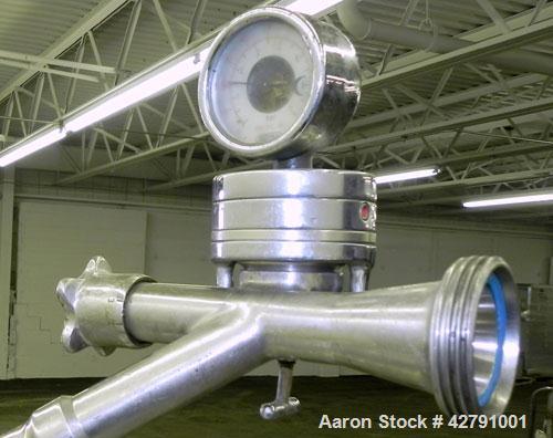 Used Westfalia SAMM 12006 Disc Centrifuge. 421 Stainless steel construction (product contact areas). Maximum bowl speed 4500 rpm, separator design, direct drive, 30 hp/22 kw drive motor (380/3/50). I...