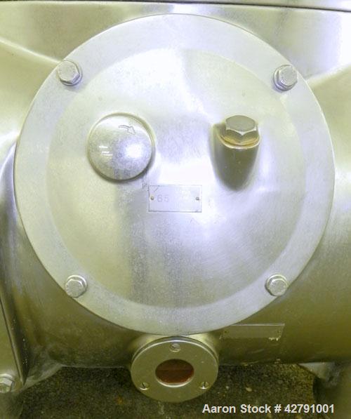 Used Westfalia SAMM 12006 Disc Centrifuge. 421 Stainless steel construction (product contact areas). Maximum bowl speed 4500 rpm, separator design, direct drive, 30 hp/22 kw drive motor (380/3/50). I...