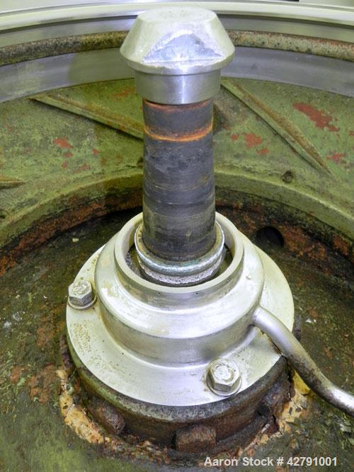 Used Westfalia SAMM 12006 Disc Centrifuge. 421 Stainless steel construction (product contact areas). Maximum bowl speed 4500 rpm, separator design, direct drive, 30 hp/22 kw drive motor (380/3/50). I...