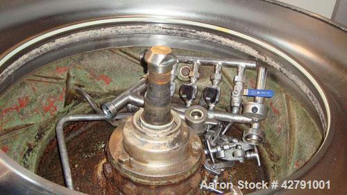 Used Westfalia SAMM 12006 Disc Centrifuge. 421 Stainless steel construction (product contact areas). Maximum bowl speed 4500 rpm, separator design, direct drive, 30 hp/22 kw drive motor (380/3/50). I...