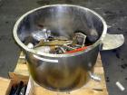 Used Westafalia SAMR 5036 Desludger Disc Centrifuge. 329 Stainless steel construction (product contact areas), maximum bowl speed 6500 rpm. Clarifier design (liquid/solids separation), centripetal pu...