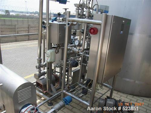 USED: Westfalia KDB-30-02-076 nozzle "Quark" centrifuge, 316 stainlesssteel construction on product contact areas. Light phase centripetalpump liquid discharge, heavy gravity overflow, direct driveco...
