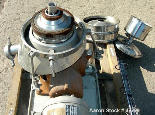 USED: Westfalia model SKOG-205 lab nozzle disc centrifuge, 316 stainless steel on product contact areas. Max bowl speed 7600 rpm, separator design. Driven by a 2 hp, 3/60/480 volt, 1750 rpm motor. Ba...