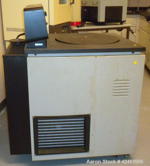 Used Sorvall Refrigerated Superspeed Centrifuge, Model RC-5B. 8 station chamber measures 16" diameter x 13" deep. 30 Amp, 60 Hertz, 208 Volt, 4368 Watts. Manually operated time controls up to 120 min...