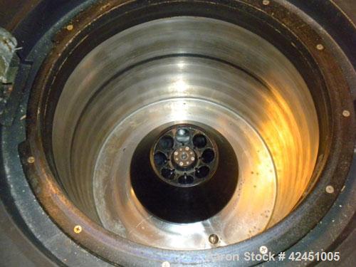 Used Sorvall Refrigerated Superspeed Centrifuge, Model RC-5B. 8 station chamber measures 16" diameter x 13" deep. 30 Amp, 60 Hertz, 208 Volt, 4368 Watts. Manually operated time controls up to 120 min...