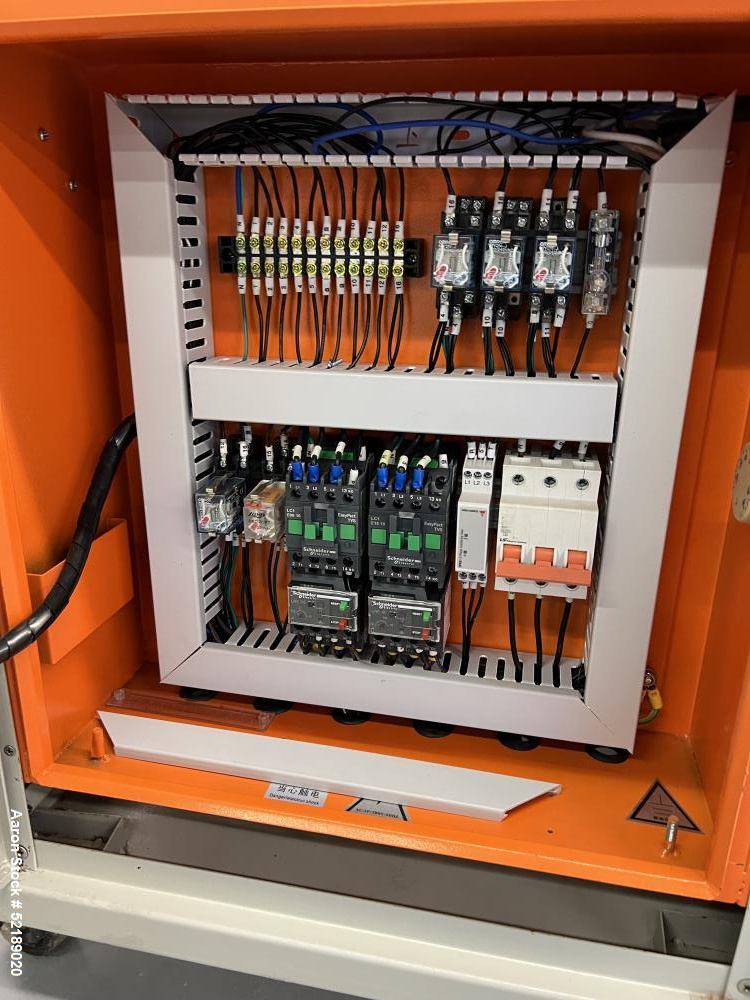 Used HailingKe Air Cooled Water Chiller, Model HL-03BS. Temperature range approximate 5 to 35 degrees C., 3 HP, 3 phase, 50 cycle, 380 volts. Serial# 19294601, built 04/26/2019.