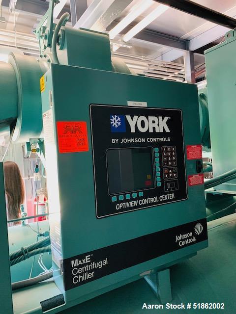 York MaxE 400 Ton Centrifugal Chiller