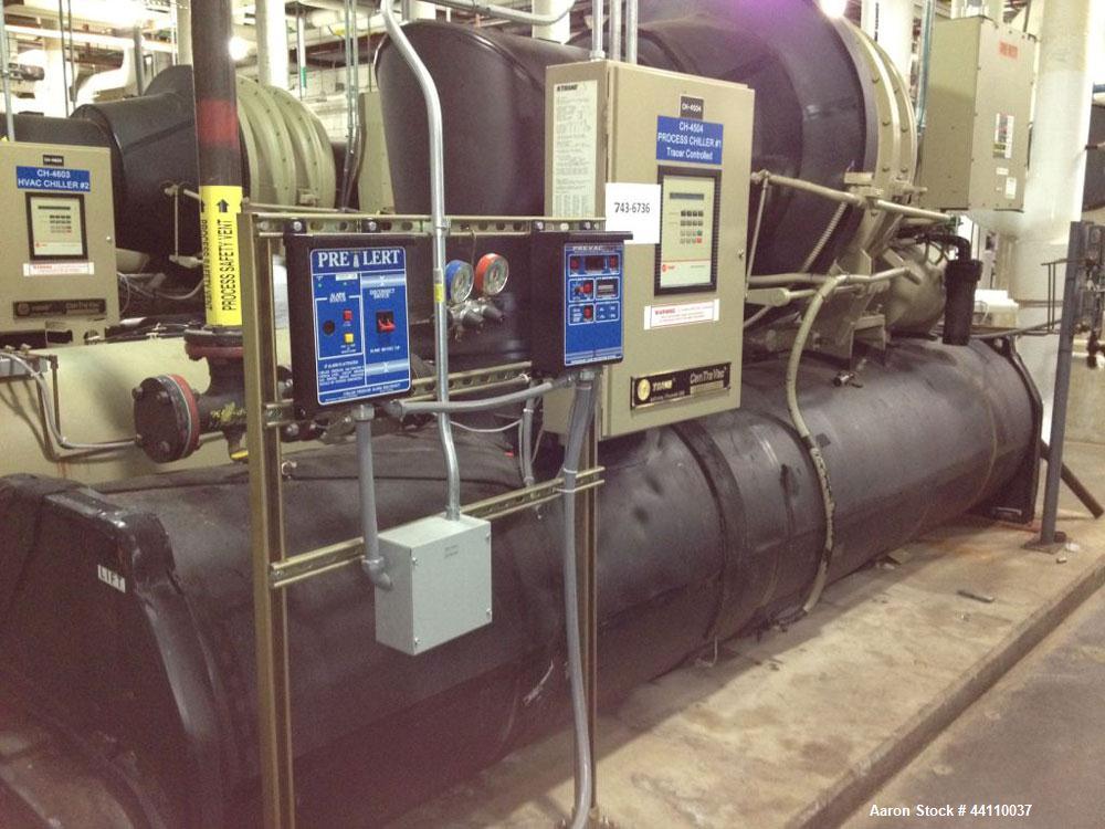 Used Trane CentraVac Chiller, Model CVHE 450. R123 Refrigerant. 206 KW, 3/60/4160 V. Serial # L00B00626.