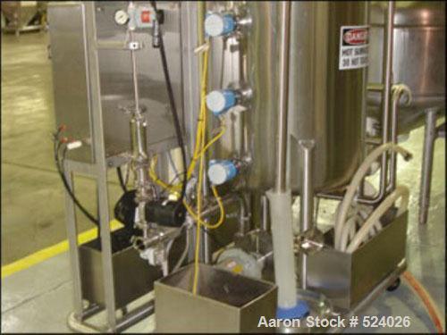 USED: Portable CIP skid with 90 gallon Highland pressure tank, 55 psi and full vacuum at 350 deg F. Mounted on portable base with 3 hp Fristam pump, 230/460 volt with controls.