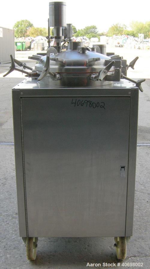 Used Dober Group Portable Chematic Clean-In-Place System consisting of: (1) Precision Stainless pressure tank, 35 gallon, 316L stainless steel. 20'' diameter x 26'' straight side, dished bolt on top,...