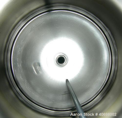 Used Dober Group Portable Chematic Clean-In-Place System consisting of: (1) Precision Stainless pressure tank, 35 gallon, 316L stainless steel. 20'' diameter x 26'' straight side, dished bolt on top,...
