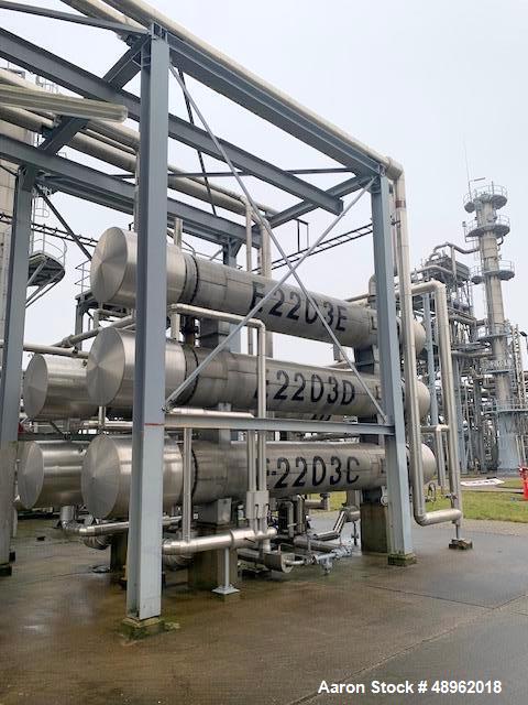 Natural Gas Treatment Plant with a capacity of10,880,000 m3/day (384,223,000 cfd