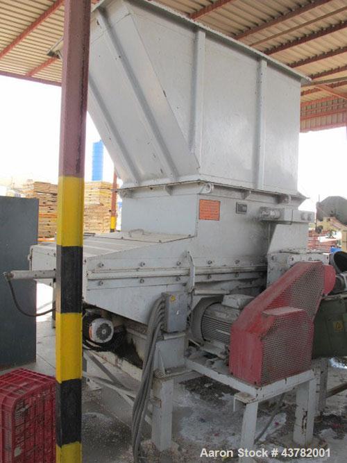 Used-Plastic Recycling Plant comprised of:  (1) AEM 167 kwa generator, motor 179 hp (134 kW).  (1) Shredder, 40 hp, rotor di...