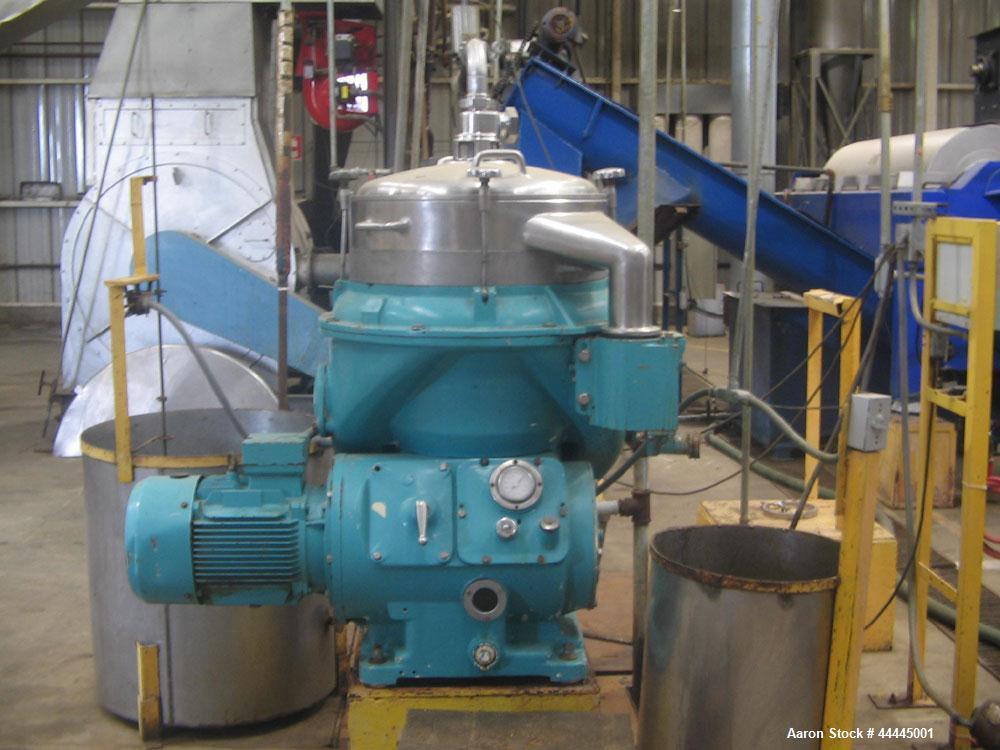 Used Fishmeal Plant, 2,5 MT/hour raw material.  Includes the following equipment:  infeed tank; mill breaker, vertical and horizontal; conveyor; cooker; homogenizer; Inox tank with direct steam; scre...