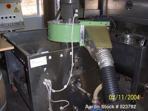 USED: Oliomio 350 Olive Process Plant, consists of the following: Washer/Deleafer Unit: The olives are deposited into this open topped unit, the olives are scrolled into the deleafer unit and drop in...
