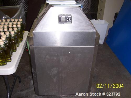 USED: Oliomio 350 Olive Process Plant, consists of the following: Washer/Deleafer Unit: The olives are deposited into this open topped unit, the olives are scrolled into the deleafer unit and drop in...