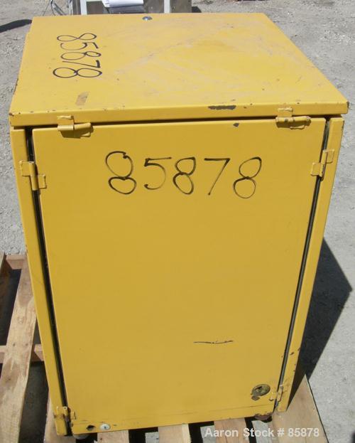 USED: Kaeser Airbox reciprocating compressor, model AB1000. Approximate 35.3 cfm at 200 psi. (2) Cylinders. Driven by a 7.5 hp, 230/460 volt motor. Includes cabinet and control panel. 4851 hours on m...