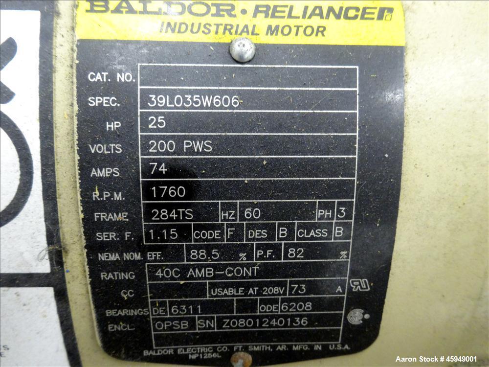 Used Curtis Rotary Screw Air Compressor, 120 Gallon, Model RS25A A-E B101. Rated 104 CFM at 125 psi. Driven by a 25hp,  3/60/200 volt, 1760 rpm motor. Curtis-Toledo compressor model B101-V001. Has mu...
