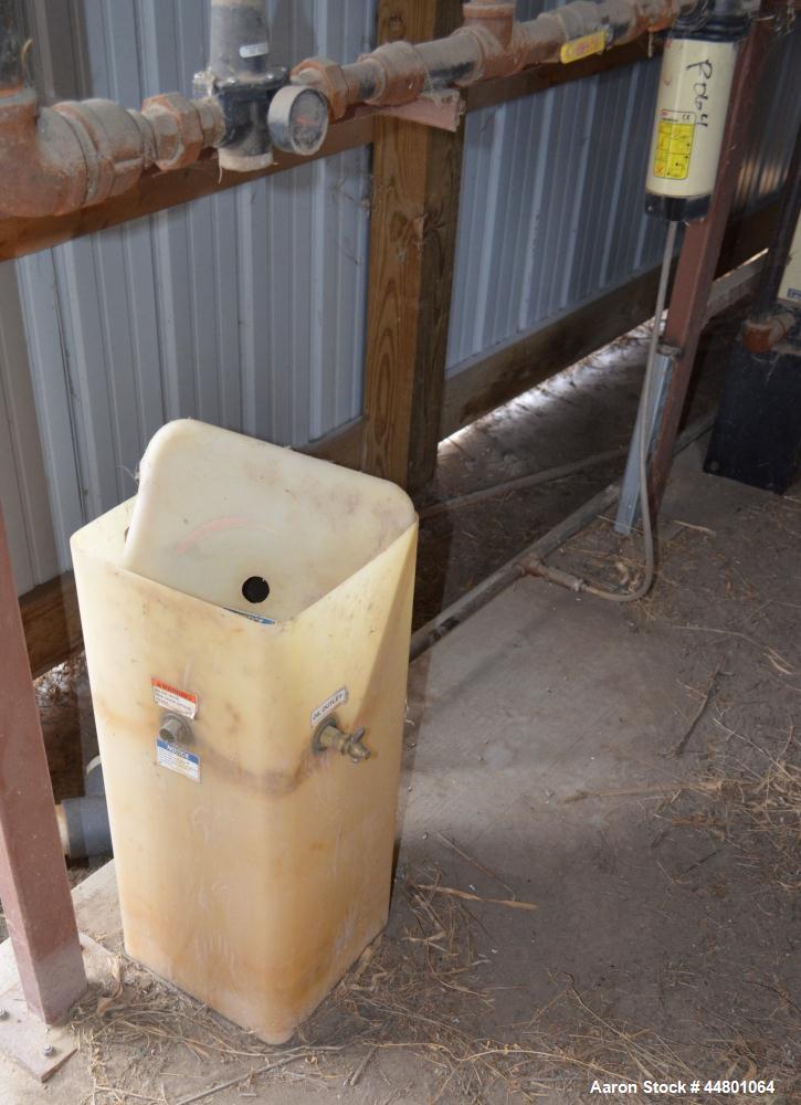 Used Ingersoll-Rand Desiccant Air Dryer, Model TZM088.  Approximately 20 cfm, maximum working pressure 152 psi. Serial #51087A, serial #2003.  Includes a holding tank, (2) filters, and a model PS-060...