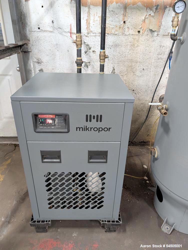Used Quincy QCD-20 Rotary Screw Air Compressor System with 120 Gallon Tank, Dryer & Oil Water Separator