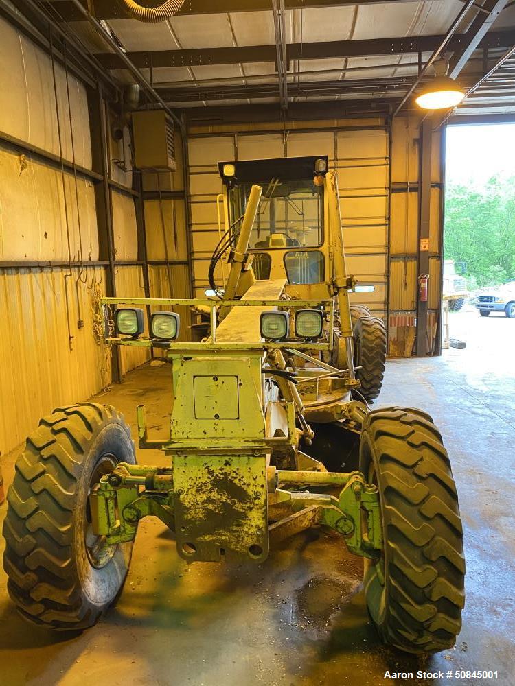 Used Dresser 850 Articulated Motor Grader