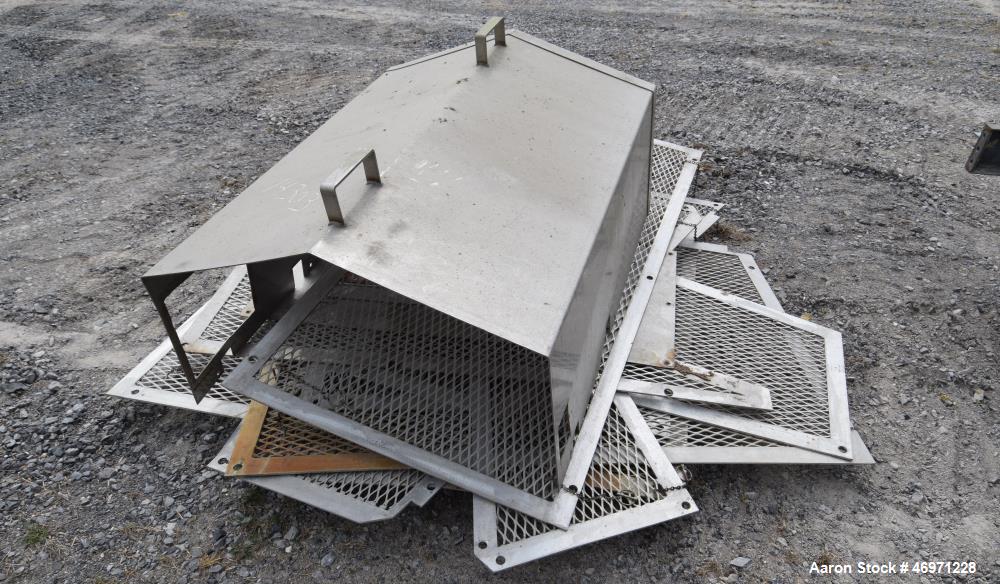 Used OFI Custom Metal Fabrication Rubber Belt Conveyor. Approximate 24" wide x 600" long belt. Overall Dimensions 60'OAL x 5'6"OAW x 5'10"OAH. Built 2007.
