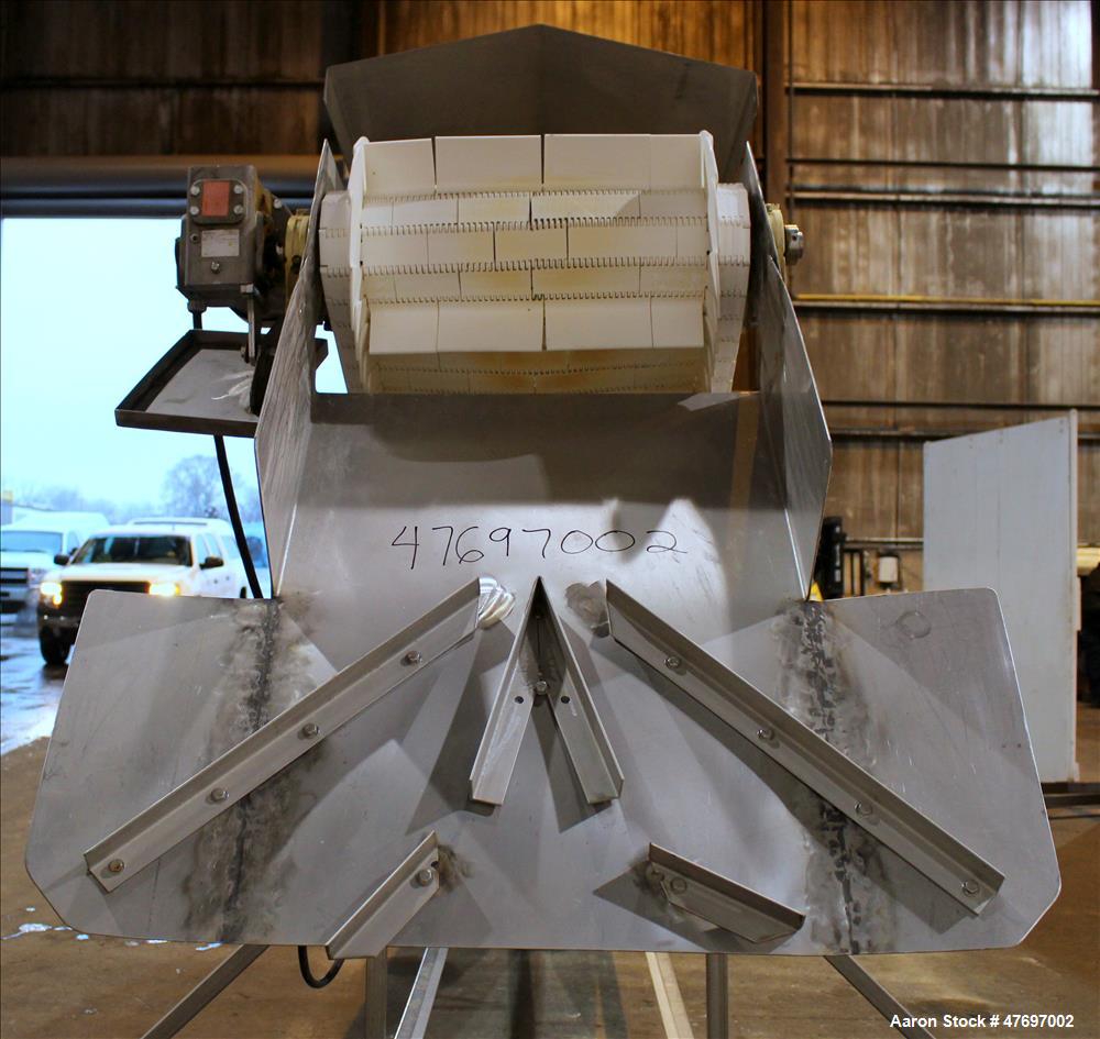 Used Incline Conveyor, 304 Stainless Steel.