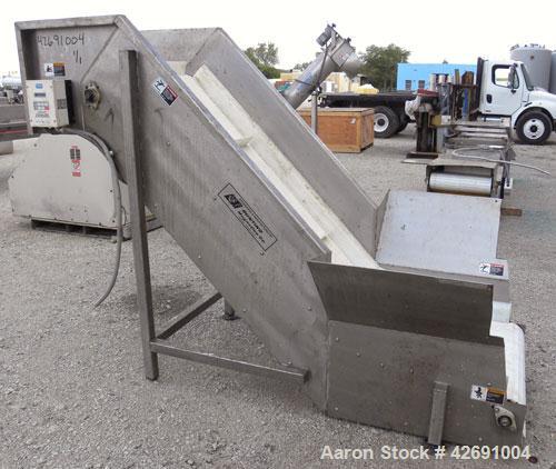 Used Bunting Magnetics Incline Belt Conveyor, Model SC130-03-05. Plastic pleated belt 29-1/2" wide x 20" long bottom horizontal section x  72’’ inclined section. Pleats approximately 25" apart, and 3...