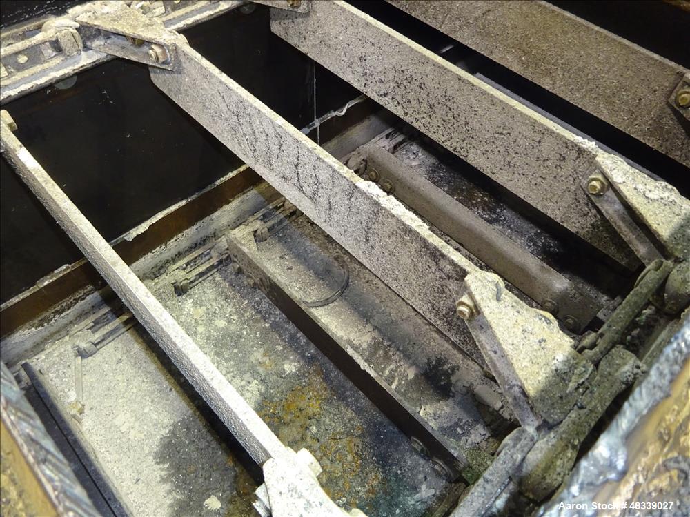 Used KWS Drag Conveyor, Model 31WX25HX23-6, Carbon Steel. 31" Wide x 25" tall x 23'6" long dual chain flat bottom conveyor. Designed for 2750 cubic feet per hour at 80 pounds a cubic foot. 25" x 25" ...