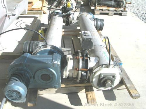 USED: 8" Diameter x 72" long stainless steel screw feeder manufacturedby Dynamic Air, model Accu-Flo. 2-1/2" diameter shaft. Flanged outboard bearings, purged fittings on bearings. Cleanout port over...