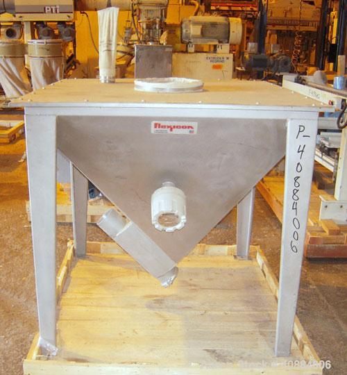 Used Flexcion Flexible Screw Conveyor. 304 Stainless Steel Hopper.  3" diameter x 249" long stainless steel screw, 4" diameter x 221" long plastic tube.  Driven by a 5 hp, 3/60/208-230/460 volt, 1740...