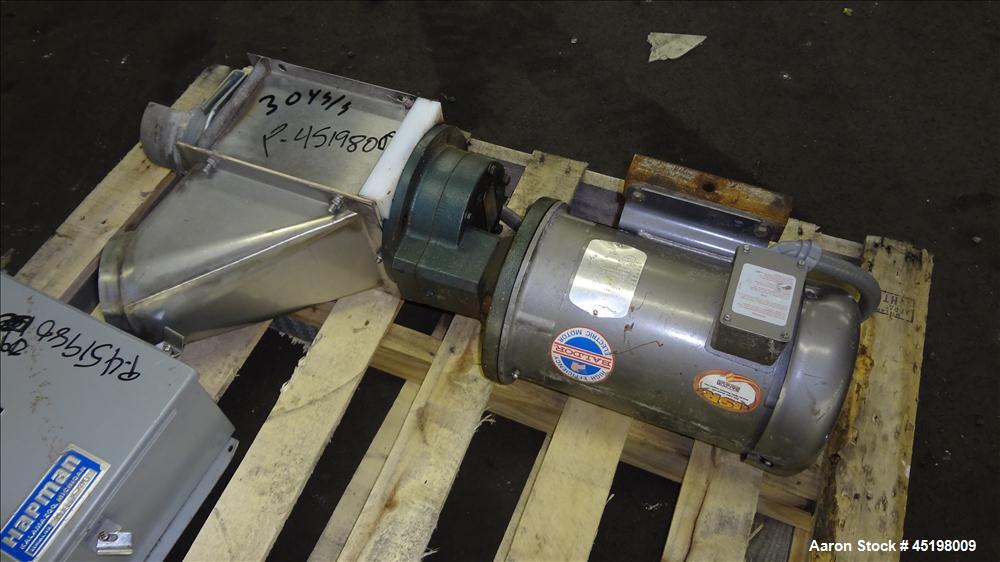 Used Hapman Flexible Screw Conveyor Parts Consisting Of: (1) 36" x 36" x 35" deep feed hopper with a 1 piece cover, (1) 5hp, 3/60/208-230/460 volt, 1725 rpm gear motor, ratio 3 to 1, and a control pa...