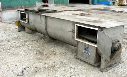 Unused-UNUSED: Goodman screw conveyor, 304 stainless steel, horizontal. 24" diameter x 13'1" long x 12" pitch screw. 4" diameter shaft, 1/4" thick flights. 20" x 42" top feed, 22" x 24" end bottom ou...