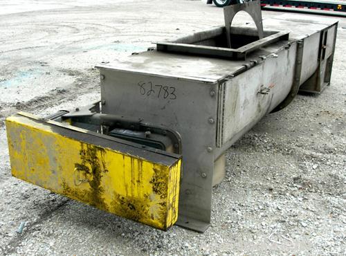 Unused-UNUSED: Goodman screw conveyor, 304 stainless steel, horizontal. 24" diameter x 13'1" long x 12" pitch screw. 4" diameter shaft, 1/4" thick flights. 20" x 42" top feed, 22" x 24" end bottom ou...