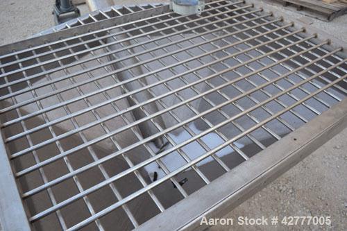 Used S. Howes Inclined Screw Conveyor, Model 4C10, 304 Stainless Steel. 4" diameter x 120" long screw. Enclosed tube. End feed hopper 40’’ wide x 30’’ long x approximately 20’’ deep with a removable ...