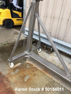 Used S. Howes Inclined Screw Conveyor, Model 6SC20, Stainless Steel. Approximate 6" diameter x 20' long screw. 8' discharge height. Driven by a 1.5hp, 3/60/208-230/460 volt, 1760 rpm motor. Includes ...