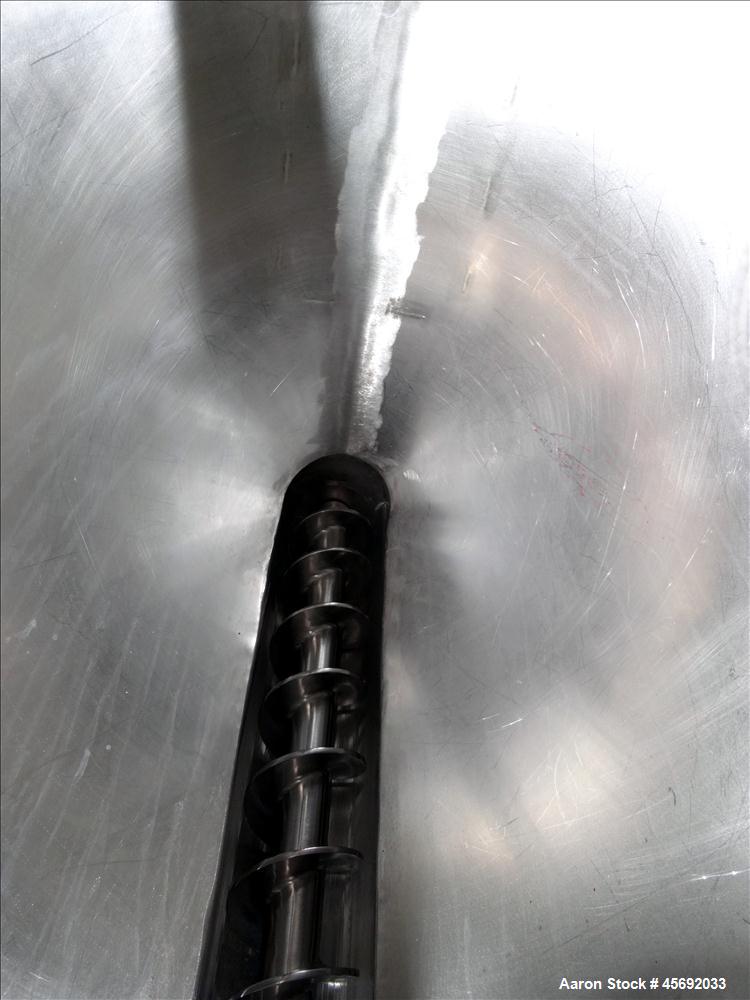 Used S. Howes Split Tube Screw Conveyor, Stainless Steel. 4" diameter x 156" long screw. Approximate capacity 70 to 120 feet. Hinged screw covers. Stainless Steel feed hopper 36" diameter x 13" strai...