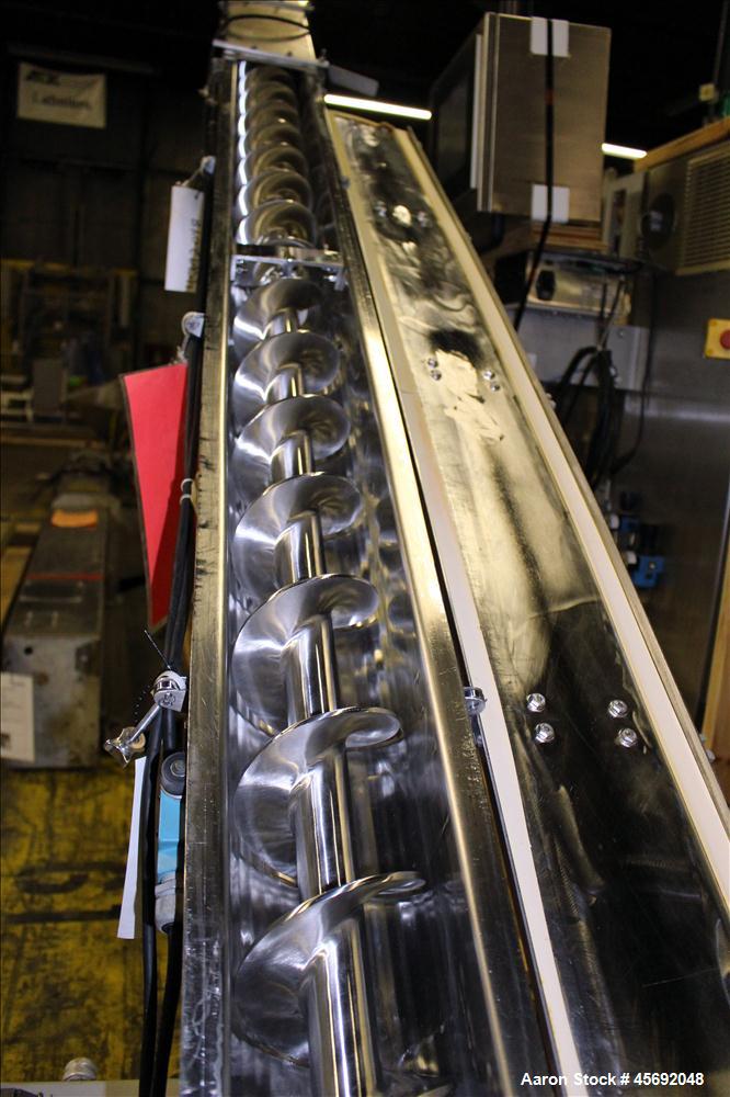 Used S. Howes Split Tube Screw Conveyor, Stainless Steel. 5" diameter x 167" long screw. Driven by 1 hp, 208-230/460, 1740 rpm, washdown motor. 36" diameter feed hopper with agitator. Driven by 1 hp,...