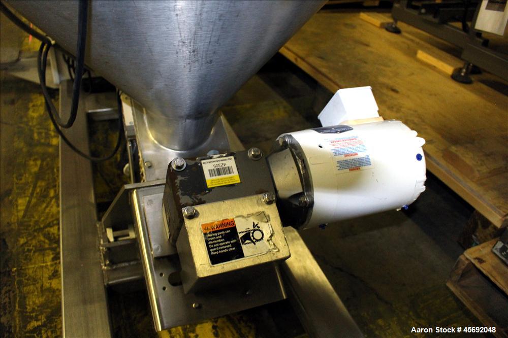 Used S. Howes Split Tube Screw Conveyor, Stainless Steel. 5" diameter x 167" long screw. Driven by 1 hp, 208-230/460, 1740 rpm, washdown motor. 36" diameter feed hopper with agitator. Driven by 1 hp,...