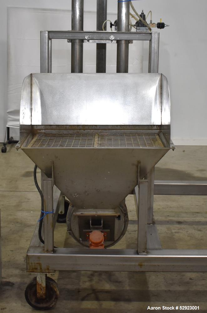 Used SpiroFlow Aeroflow Aero Mechanical Conveyor, 316 Stainless Steel. Approximate 3" diameter tube. Continuous wire rope with polyurethane spaced discs. Driven by a 2hp, 3/60/208-230/460 volt, 1740 ...