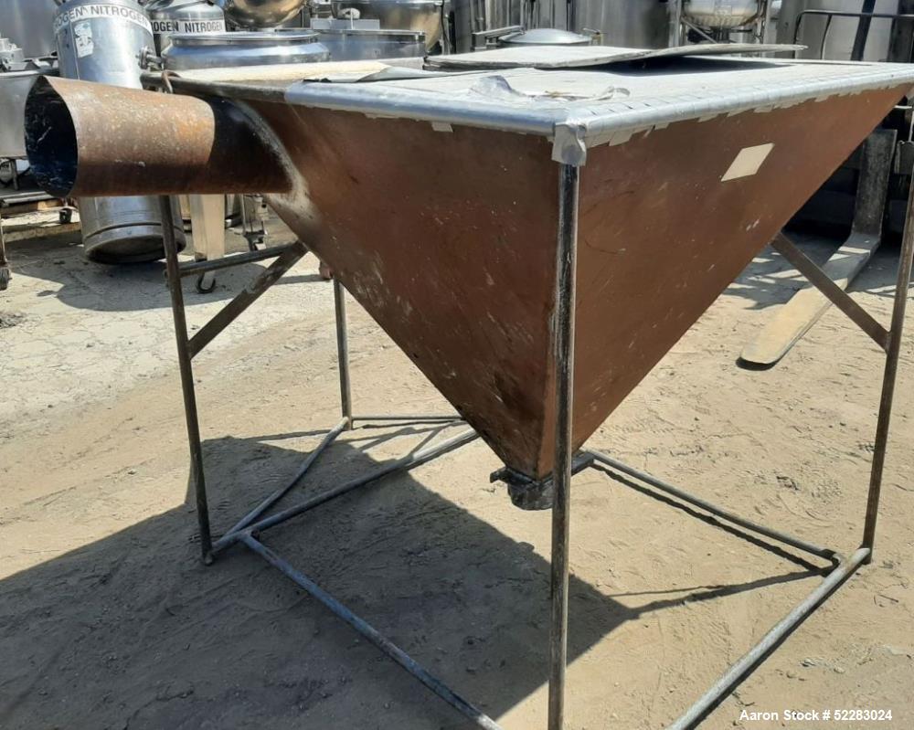 Used Screw Conveyor with Explosion proof motor and carbon steel hopper. Includes 4" diameter x 14'6" long screw, carbon steel conveyor tube measuring 15' long with 5" diameter discharge, and carbon s...