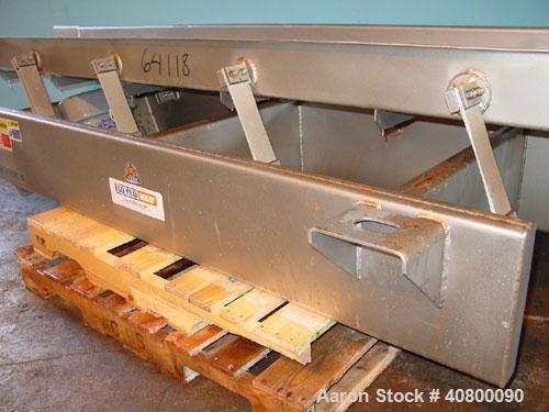 Used Key Technology ISO-FLO Vibratory Conveyor, Model 435541.1, 304 stainless steel. Maximum stroke approximately 8". Conveyor pan 5" deep, end feed section 21" wide x 10" long, middle section 18" wi...