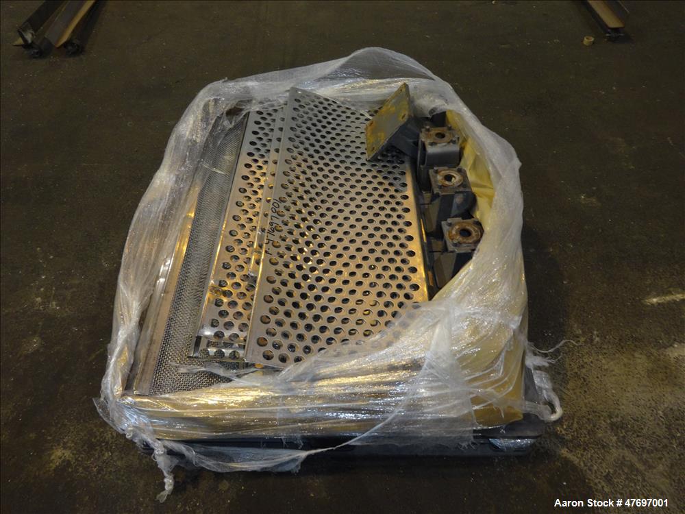 Used Triple S Dynamics Vibrating Conveyor, Model RLEB-18, 304 Stainless Steel. Approximate 18" wide x 166" long x 6" deep pan. Driven by a 1.2hp, 3/60/230/460 volt, 900 rpm vibratory motor. Mounted o...