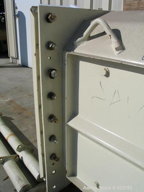 Unused-UNUSED: 30" wide x 27'6" long stainless steel vibrating conveyor, totally enclosed. Manufactured by Triple S Dynamics, Dallas, Texas. Conveyor is a "slip-stick" horizontal differential conveyo...