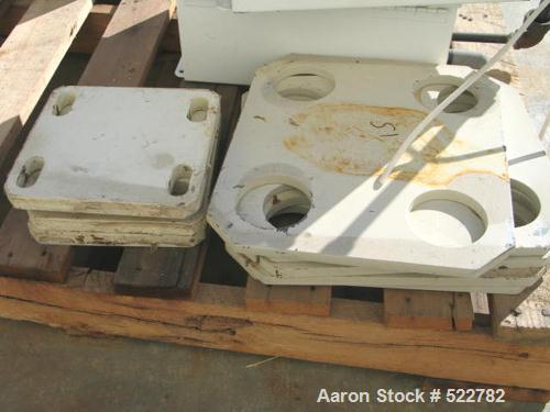 Unused-UNUSED: 30" wide x 27'6" long stainless steel vibrating conveyor, totally enclosed. Manufactured by Triple S Dynamics, Dallas, Texas. Conveyor is a "slip-stick" horizontal differential conveyo...