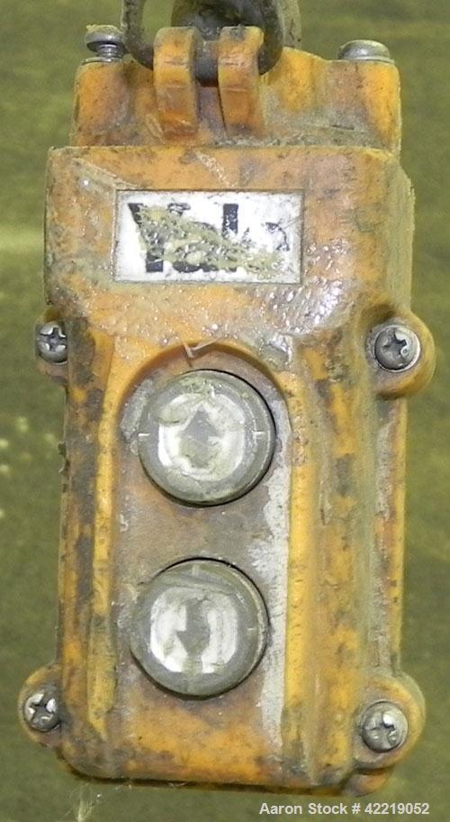 Used Yale 1/2 Ton Chain Hoist, model KEL1/2-10TH15S1. Driven by a 1 hp, 3/60/230/460 volt, 1700 rpm motor.
