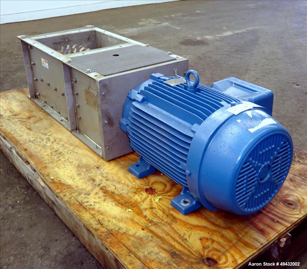 Used Atlantic Coast Crushers Inc. Particle Sizer Crusher, Model PS1212. Approximate 12" long x 8" diameter rotor, carbon steel with (16) bolt-on cutters. 304 Stainless steel chamber with 12" x 12" fe...
