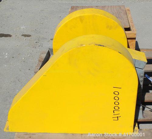 Used Bico Chipmunk Jaw Crusher, model VD67, carbon steel. Jaw capacity 2 1/4" x 3". Rated 400 pounds an hour. Reduction size minimum 1/16’’, maximum to 3/8". Top feed, bottom discharge with drawer. D...