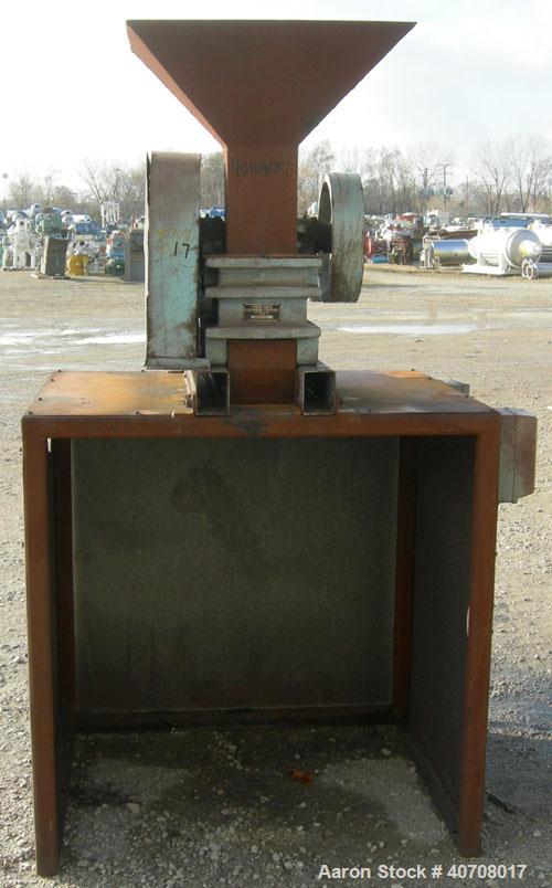 Used Morse Brothers Machinery 4 x 6 jaw crusher, carbon steel. Top feed hopper. Approximate capacity range of 400-900 pounds per hour reducing product to 1/4". Driven by a 3 hp, 3/230/460, 1740 rpm m...